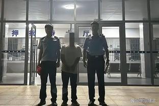 将面临9年监禁！40岁罗比尼奥被拍到出现在桑托斯的警察局